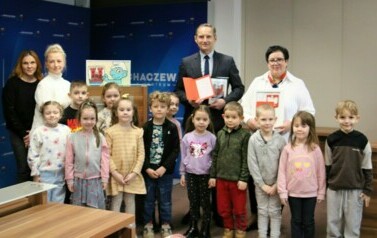 Przedszkolaki u burmistrza (8.01.2024) 23