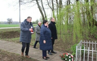 80 rocznica mordu w Bronisławach (4.04.2024) 12