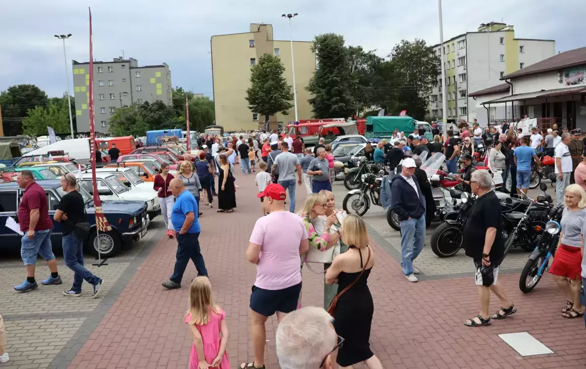 Zdjęcie do Ponad 300 klasyk&oacute;w i Jelcz w nowej odsłonie