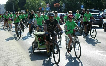 Zdjęcie do Rodzinny, rowerowy, seledynowy
