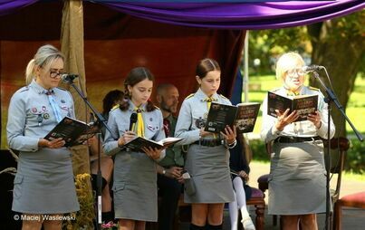 Zdjęcie do Narodowe Czytanie w parku Garbolewskiego - 9 września