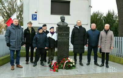 Zdjęcie do W 104. rocznicę urodzin Prezydenta Ryszarda Kaczorowskiego