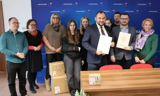 Zdjęcie do Burmistrz Daniel Janiak podpisał porozumienie z InPost for Cities